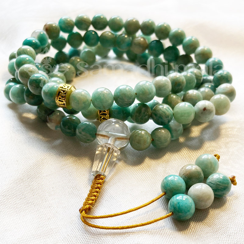 Amazonit ásvány mala OM Mani Padme Hum mantrás osztókkal SAMADHI mala