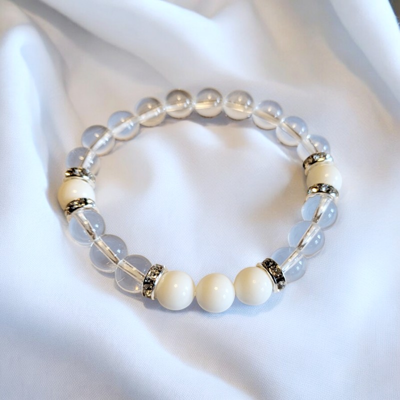 Divatos karkötő vegyes szemekkel