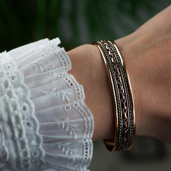 Fonott mintás elegáns réz karkötő - Image 2