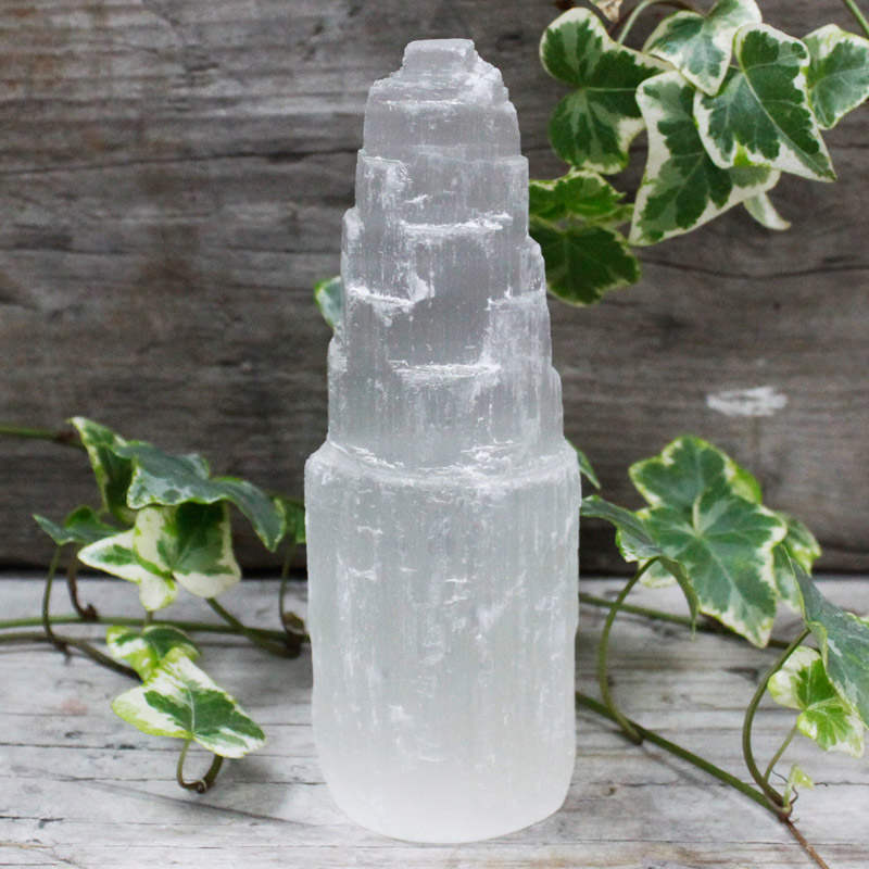 Természetes szelenit torony 15 cm