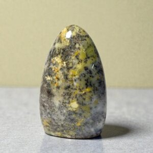 Merlinit állókő 10 cm magas